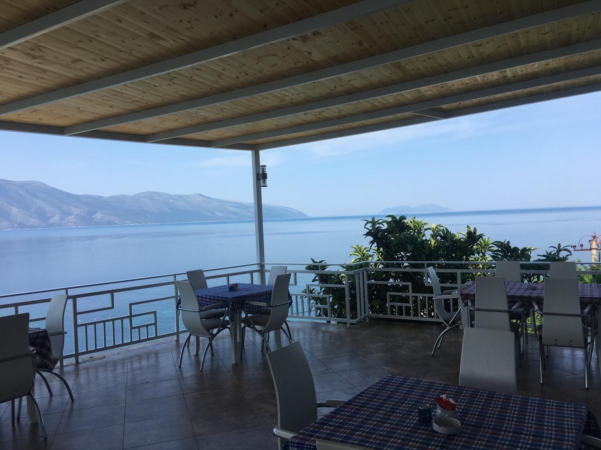 Envi Hotel Vlorë エクステリア 写真