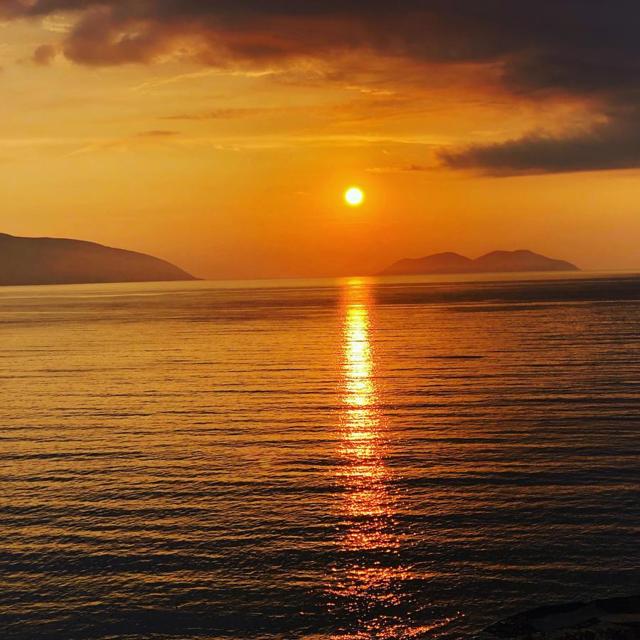 Envi Hotel Vlorë エクステリア 写真