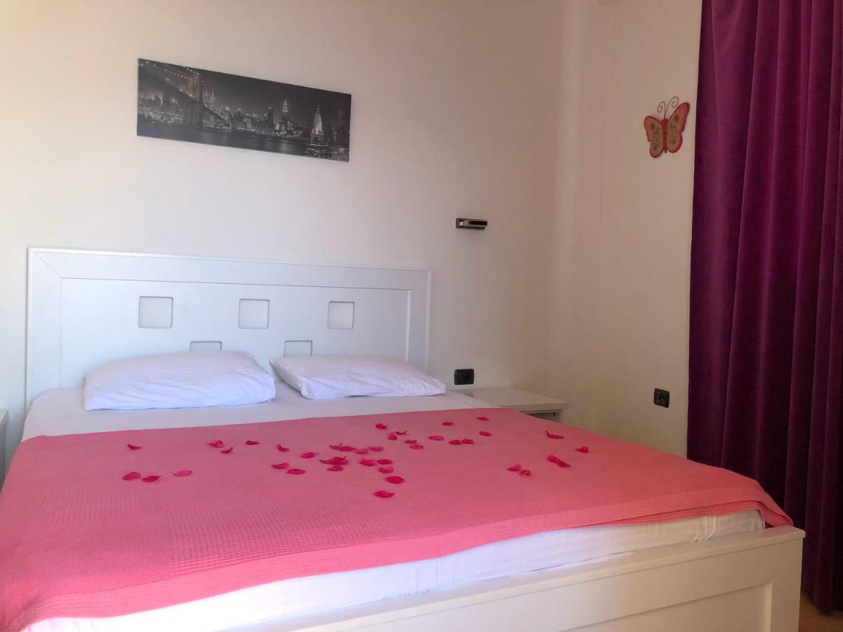 Envi Hotel Vlorë エクステリア 写真