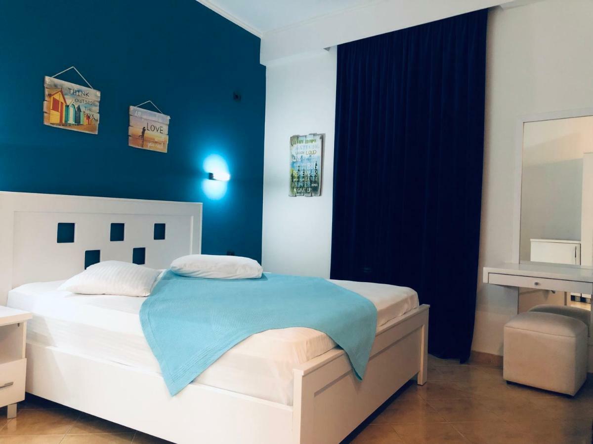 Envi Hotel Vlorë エクステリア 写真